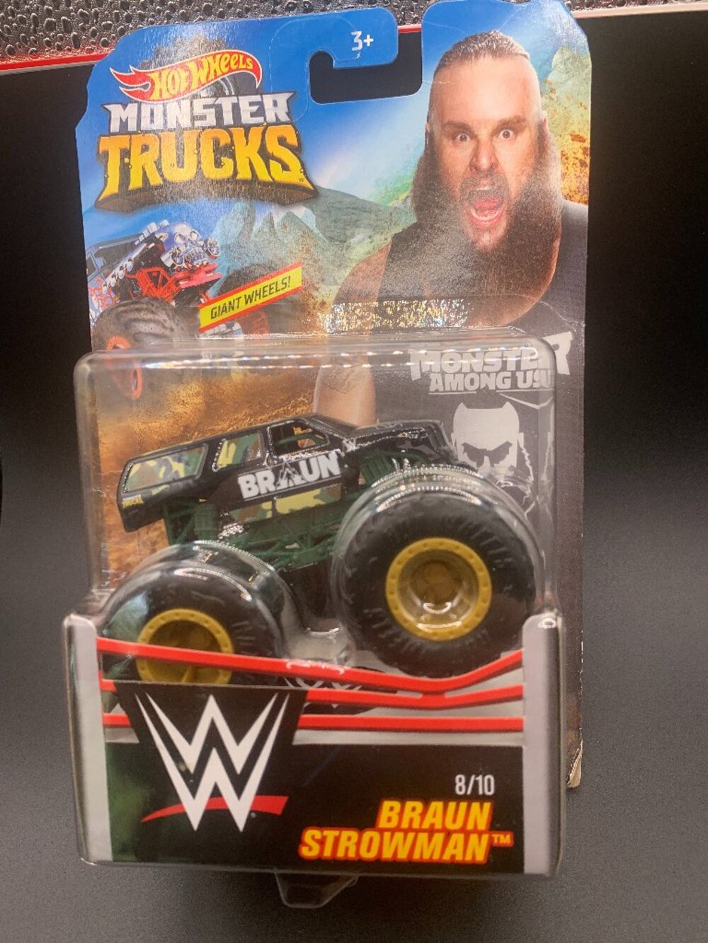 1:64th Hot Wheels WWE Monster Trucks Braun Strowman NEW